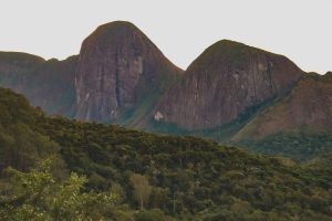 Pedra Maria Cumprida