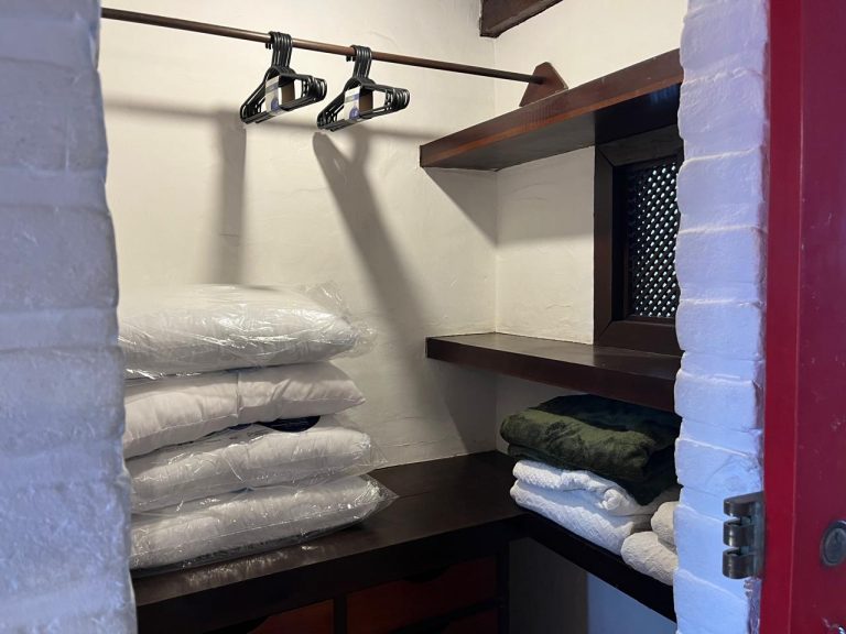 e9cbeb95-27e1-45f6-b51e-23f1c402d832